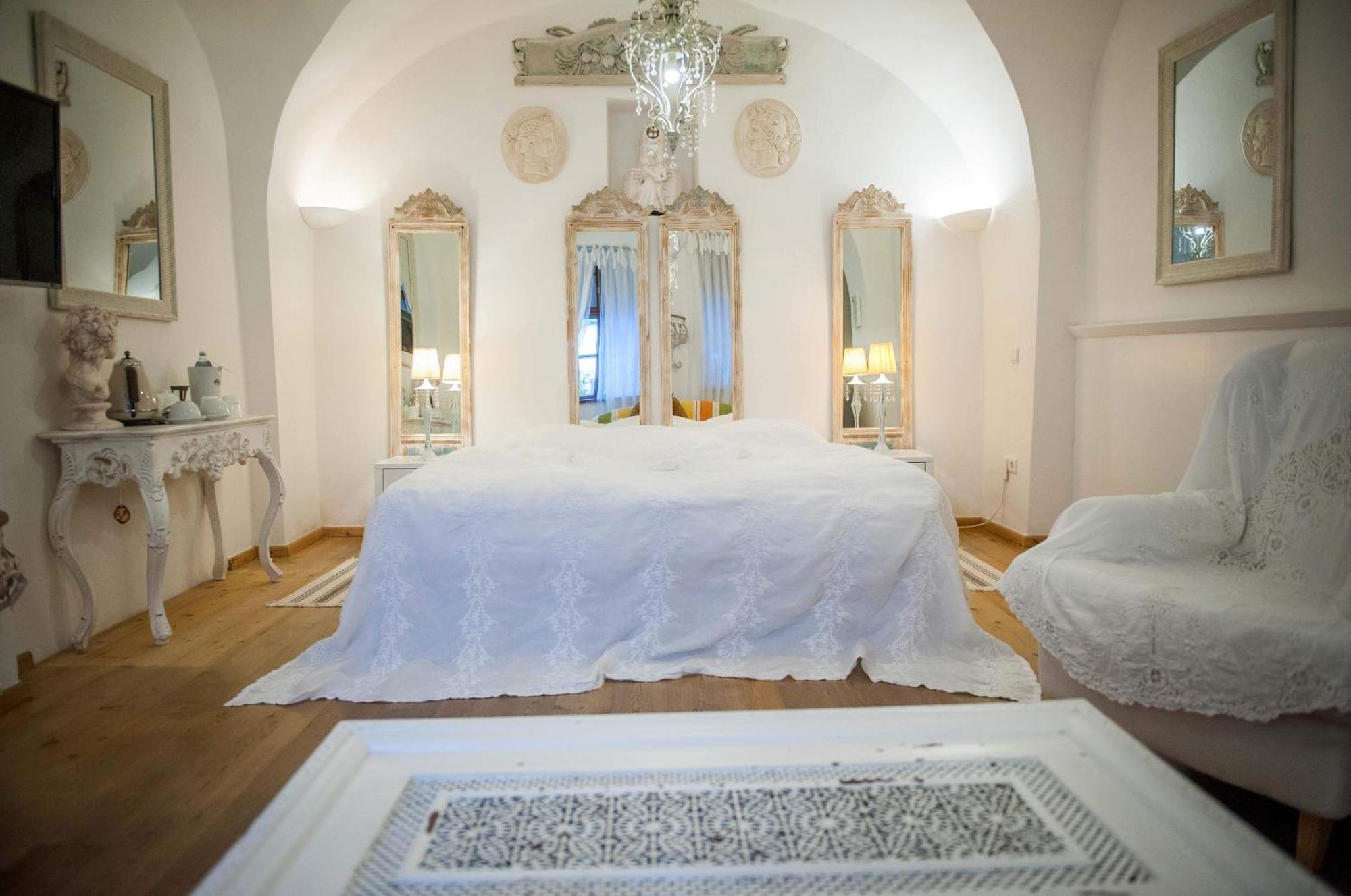Art Boutique Hotel Buergerhaus Rust Quarto foto
